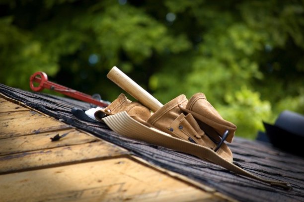 Roofers Near Menomonee Falls, WI Available Now